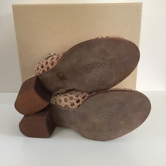 NEW Women’s Vera Cruz Honey Hive Sandals - Size 10 - Picture 9 of 10